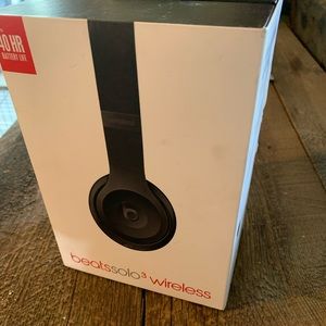 Beats solo 3 wireless